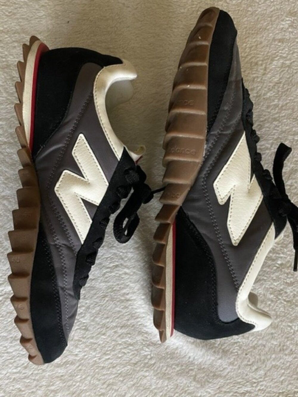 New Balance RC30 Black Sea Salt Grey Sneakers Men's 9.5 URC30VC Low Top Shoe